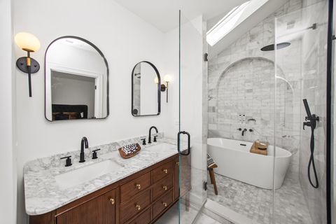 Tiny photo for 3430 W Lyndale Street, Chicago, IL 60647 (MLS # 12516486)