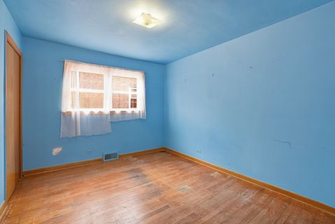 Tiny photo for 6354 S Austin Avenue, Chicago, IL 60638 (MLS # 12643328)