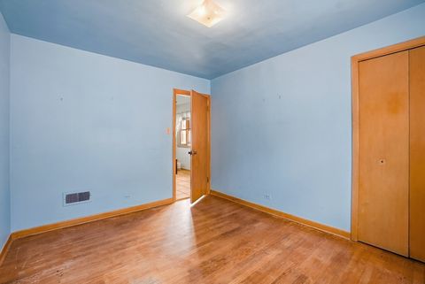 Tiny photo for 6354 S Austin Avenue, Chicago, IL 60638 (MLS # 12643328)