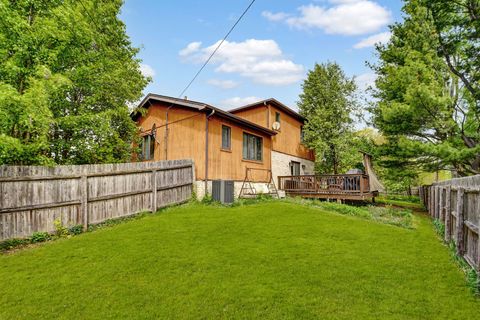 Tiny photo for 6732 W 113th Place, Worth, IL 60482 (MLS # 12556174)