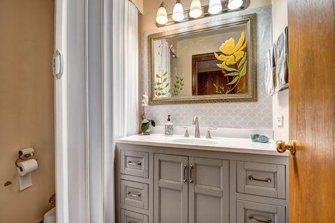 Tiny photo for 6732 W 113th Place, Worth, IL 60482 (MLS # 12556174)