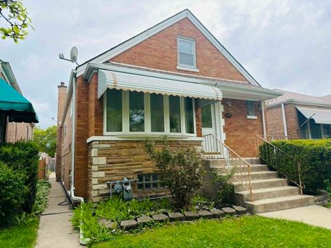 Tiny photo for 3530 Lombard Avenue, Berwyn, IL 60402 (MLS # 12634981)