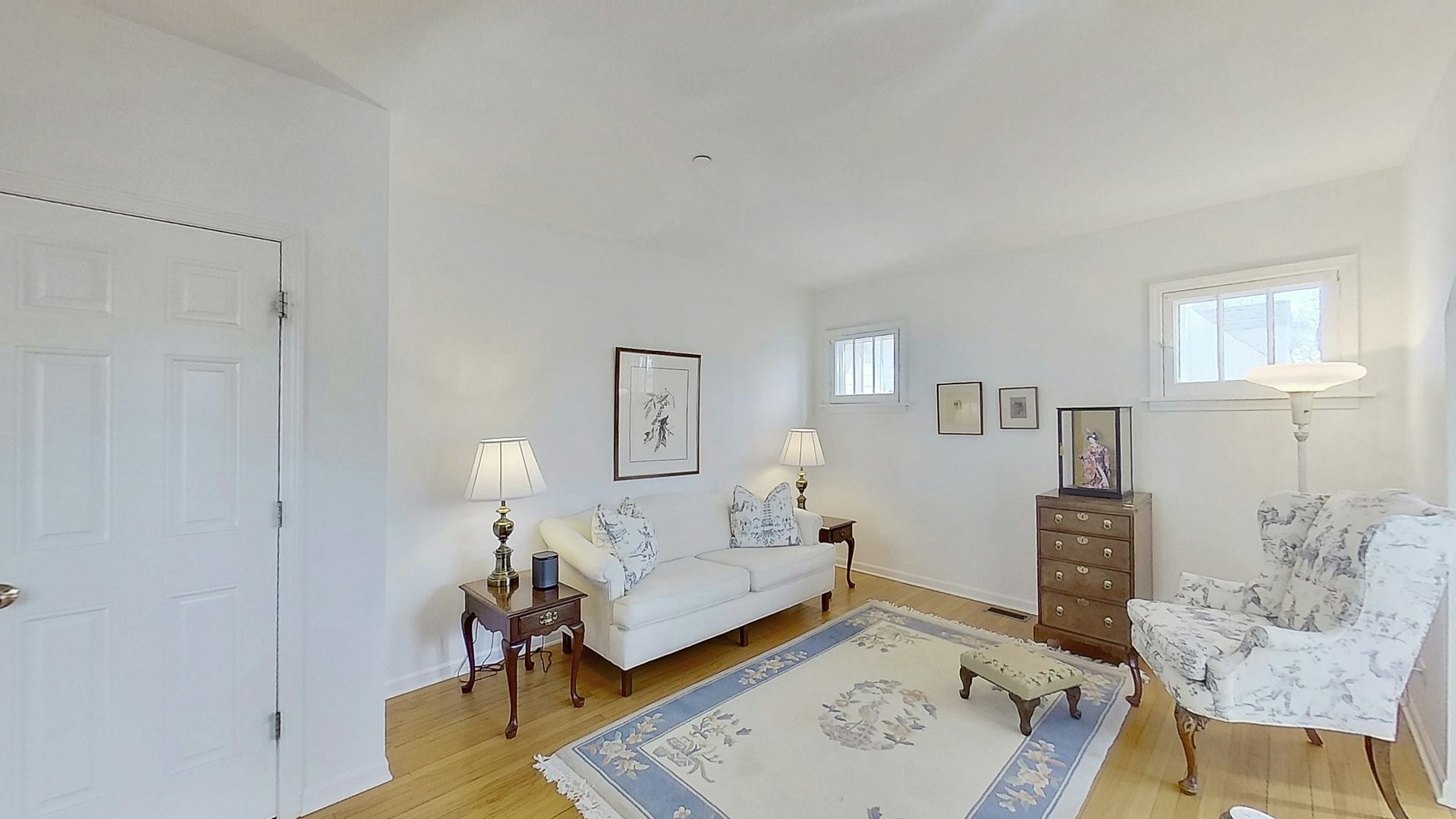 418 E Hillside Avenue