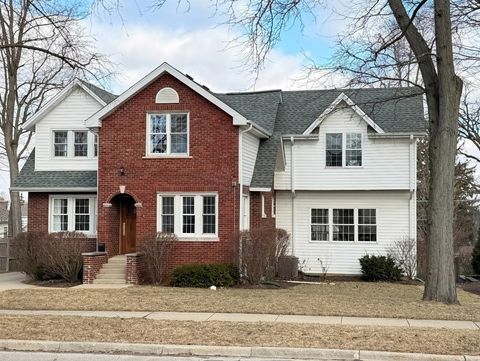 418 E Hillside Avenue Barrington IL 60010