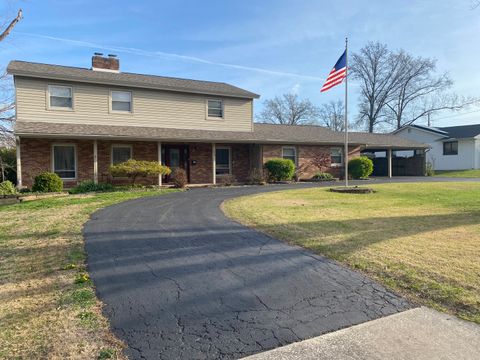 Photo of 1230 E Calumet Street, Centralia, IL 62801 (MLS # 12604920)