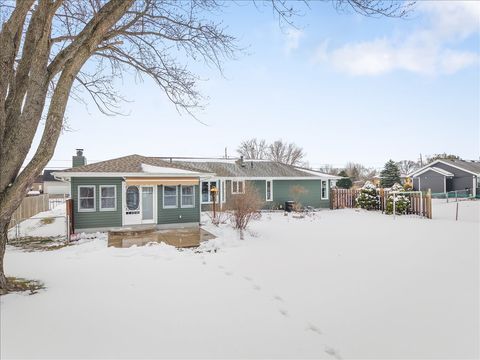 Tiny photo for 590 Brentwood Road, Machesney Park, IL 61115 (MLS # 12596483)