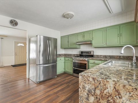 Tiny photo for 590 Brentwood Road, Machesney Park, IL 61115 (MLS # 12596483)