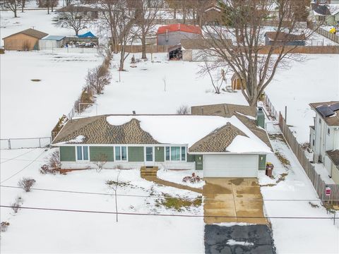 Tiny photo for 590 Brentwood Road, Machesney Park, IL 61115 (MLS # 12596483)