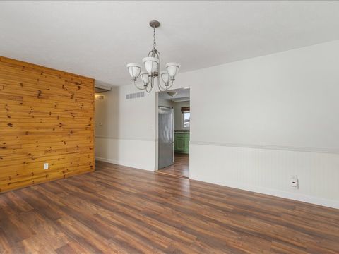 Tiny photo for 590 Brentwood Road, Machesney Park, IL 61115 (MLS # 12596483)