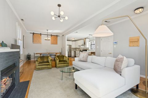 Tiny photo for 2427 N Seminary Avenue #1, Chicago, IL 60614 (MLS # 12672977)