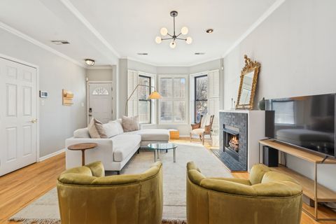 Tiny photo for 2427 N Seminary Avenue #1, Chicago, IL 60614 (MLS # 12672977)