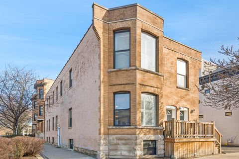 Photo of 2427 N Seminary Avenue #1, Chicago, IL 60614 (MLS # 12672977)