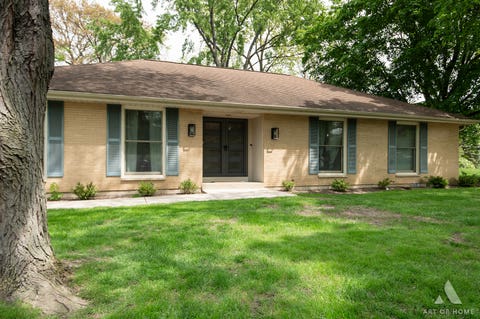 Tiny photo for 2 DOGWOOD Road, Rolling Meadows, IL 60008 (MLS # 12663682)