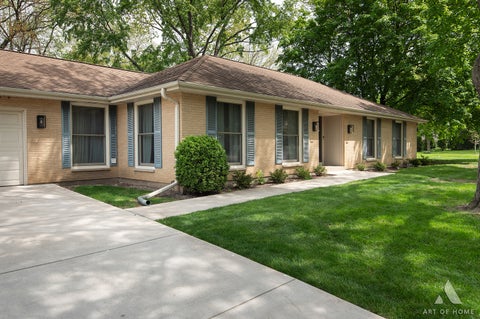 Tiny photo for 2 DOGWOOD Road, Rolling Meadows, IL 60008 (MLS # 12663682)