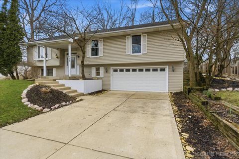 Tiny photo for 417 Cambridge Way, Bolingbrook, IL 60440 (MLS # 12604059)