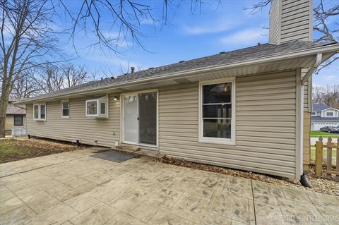 Tiny photo for 417 Cambridge Way, Bolingbrook, IL 60440 (MLS # 12604059)