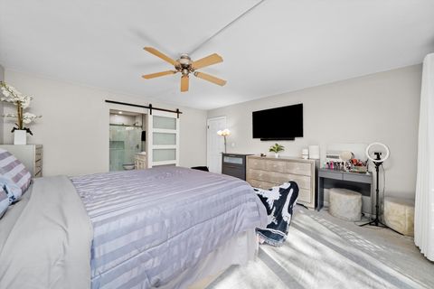 Tiny photo for 8094 Garfield Avenue #4-3, Burr Ridge, IL 60527 (MLS # 12513073)