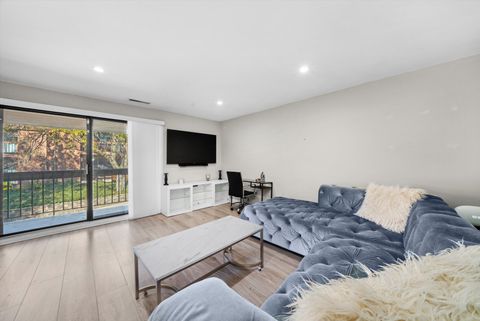 Tiny photo for 8094 Garfield Avenue #4-3, Burr Ridge, IL 60527 (MLS # 12513073)