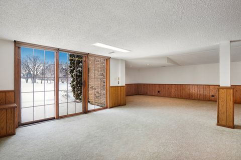 Tiny photo for 14518 Golf Road, Orland Park, IL 60462 (MLS # 12521273)