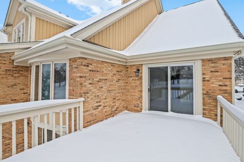 Tiny photo for 14518 Golf Road, Orland Park, IL 60462 (MLS # 12521273)