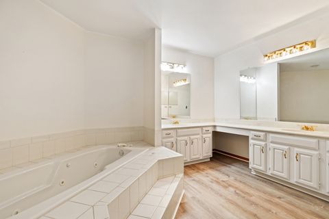 Tiny photo for 14518 Golf Road, Orland Park, IL 60462 (MLS # 12521273)