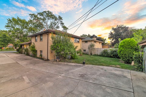 Tiny photo for 10220 S Kostner Avenue, Oak Lawn, IL 60453 (MLS # 12765028)