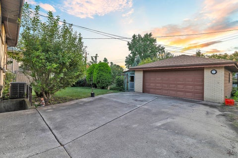 Tiny photo for 10220 S Kostner Avenue, Oak Lawn, IL 60453 (MLS # 12765028)