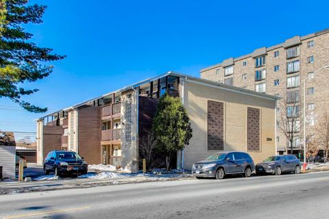 Tiny photo for 2244 N Harlem Avenue #8, Elmwood Park, IL 60707 (MLS # 12515070)