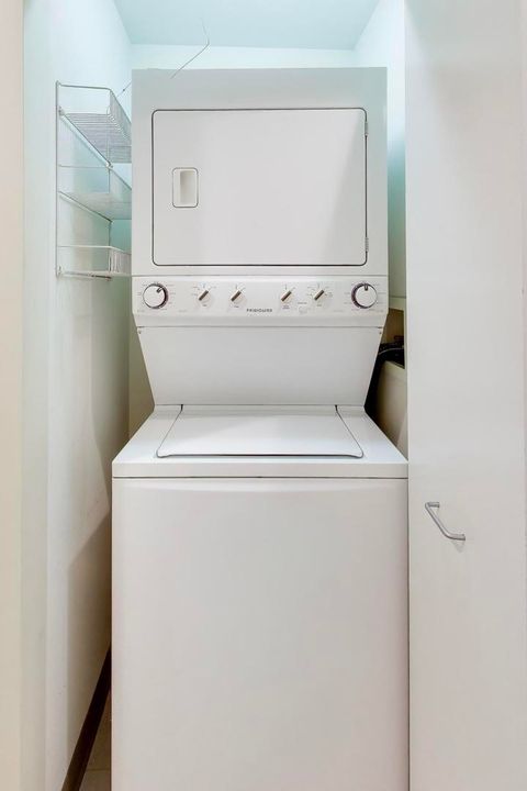 Tiny photo for 1720 Oak Avenue #501, Evanston, IL 60201 (MLS # 12594894)