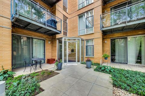 Tiny photo for 1720 Oak Avenue #501, Evanston, IL 60201 (MLS # 12594894)