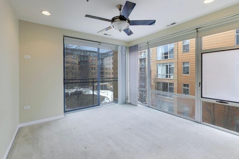 Tiny photo for 1720 Oak Avenue #501, Evanston, IL 60201 (MLS # 12594894)