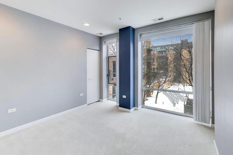 Tiny photo for 1720 Oak Avenue #501, Evanston, IL 60201 (MLS # 12594894)