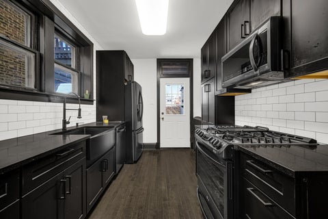 Tiny photo for 431 S East Avenue #1N, Oak Park, IL 60302 (MLS # 12697799)