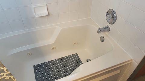 Tiny photo for 5716 Breezeland Road, Carpentersville, IL 60110 (MLS # 12543883)