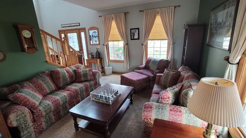 Tiny photo for 5716 Breezeland Road, Carpentersville, IL 60110 (MLS # 12543883)