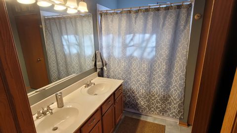 Tiny photo for 5716 Breezeland Road, Carpentersville, IL 60110 (MLS # 12543883)