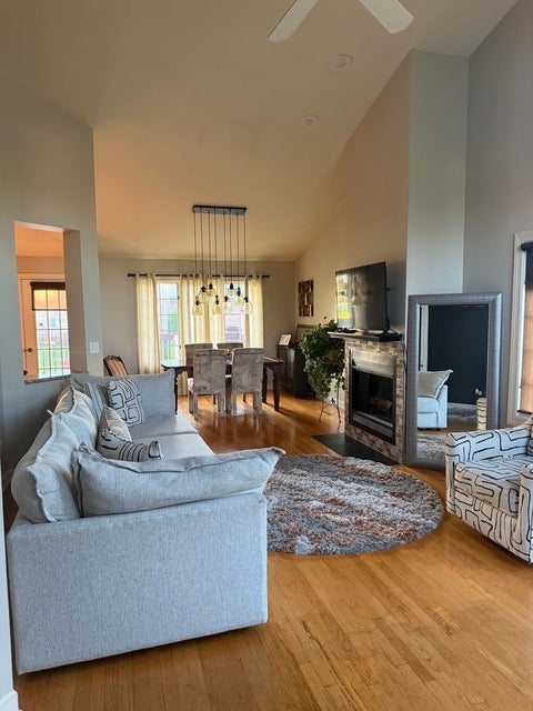 Tiny photo for 6723 Pondview Drive, Tinley Park, IL 60477 (MLS # 12645685)
