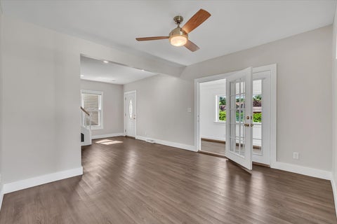 Tiny photo for 737 Grant Street, Bettendorf, IA 52722 (MLS # 12683144)