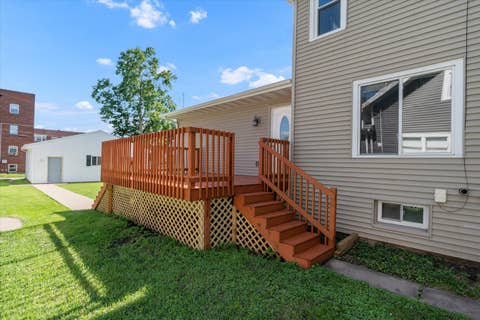 Tiny photo for 737 Grant Street, Bettendorf, IA 52722 (MLS # 12683144)