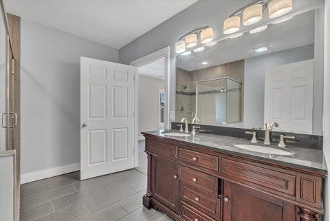 Tiny photo for 737 Grant Street, Bettendorf, IA 52722 (MLS # 12683144)