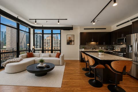 Tiny photo for 770 W Gladys Avenue #804, Chicago, IL 60661 (MLS # 12725119)