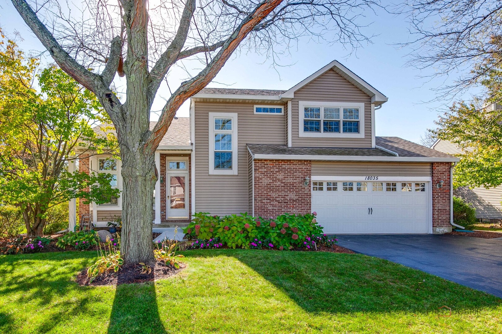 18035 W Banbury Drive