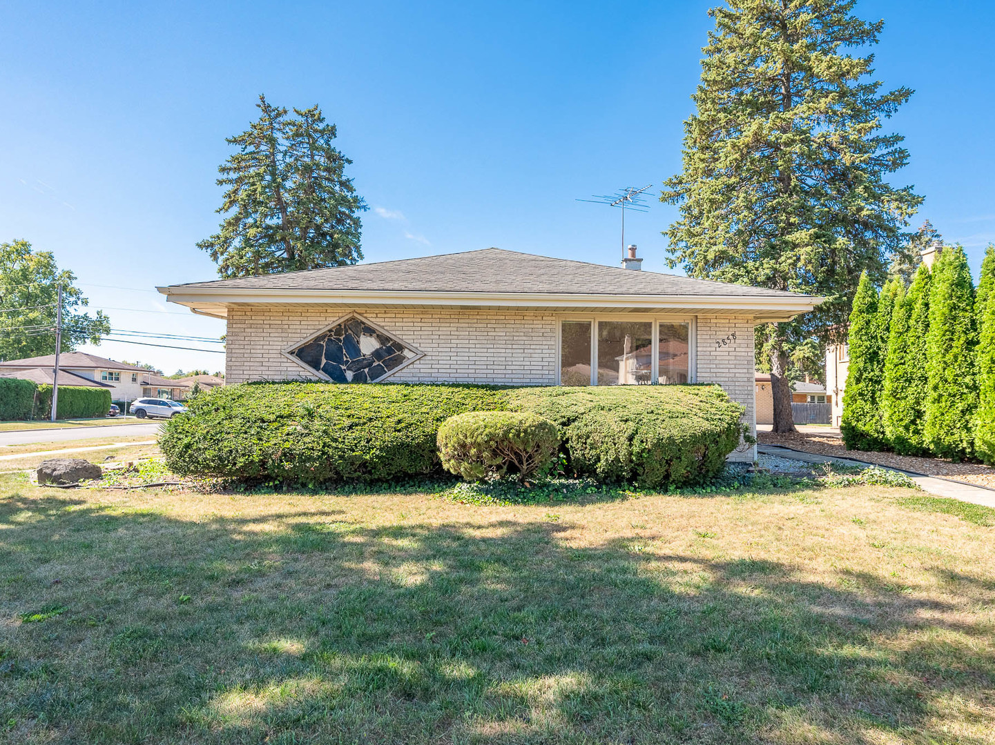 2858 Kensington Avenue