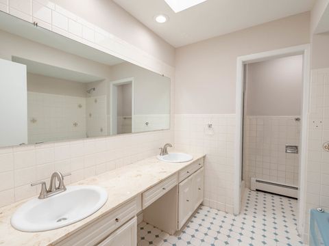 Tiny photo for 2858 Kensington Avenue, Westchester, IL 60154 (MLS # 12508501)