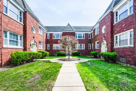 Photo of 10647 S ARTESIAN Avenue #2W, Chicago, IL 60655 (MLS # 12621043)