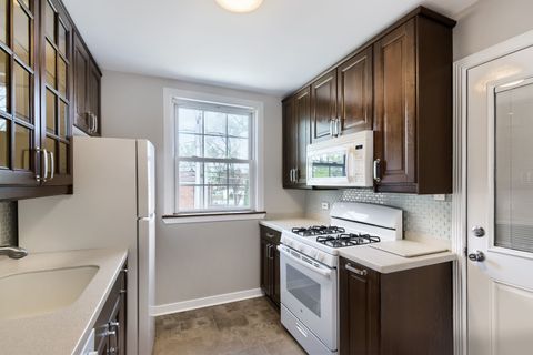 Tiny photo for 10647 S ARTESIAN Avenue #2W, Chicago, IL 60655 (MLS # 12621043)