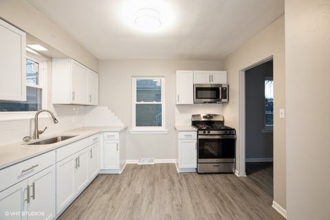 Tiny photo for 270 W 10th Street, Chicago Heights, IL 60411 (MLS # 12330515)