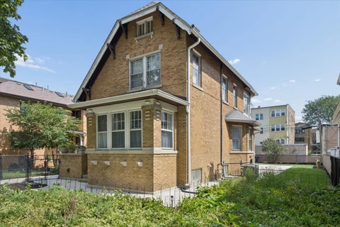 Photo of 4821 N Harding Avenue, Chicago, IL 60625 (MLS # 12747830)