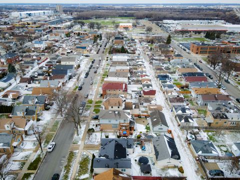 Tiny photo for 7424 W 57th Place, Summit, IL 60501 (MLS # 12633697)