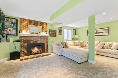 Tiny photo for 307 Albright Court, Vernon Hills, IL 60061 (MLS # 12492532)